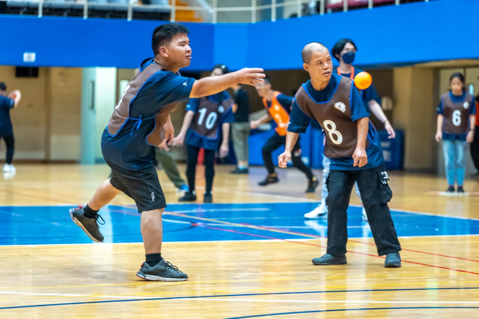 在球場上，展現TEAM的精神，讓人熱血沸騰！