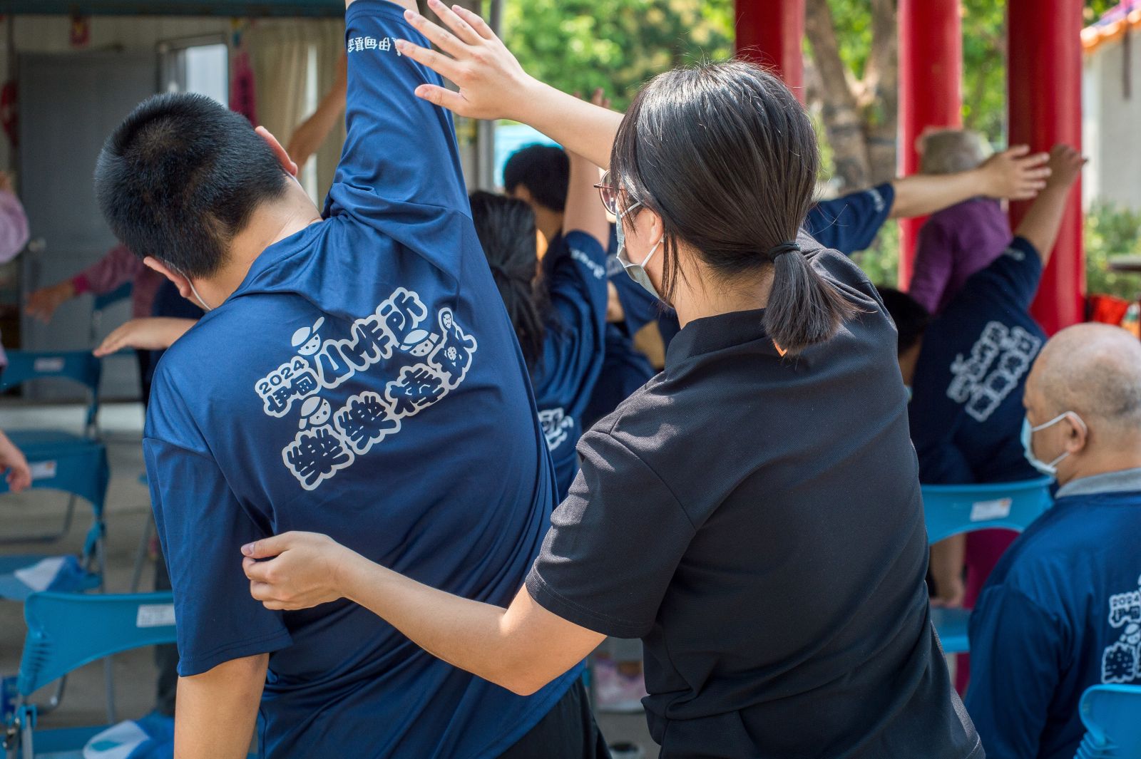 小作所的服務以作業活動為主，自立生活與休閒文康相關活動為輔。