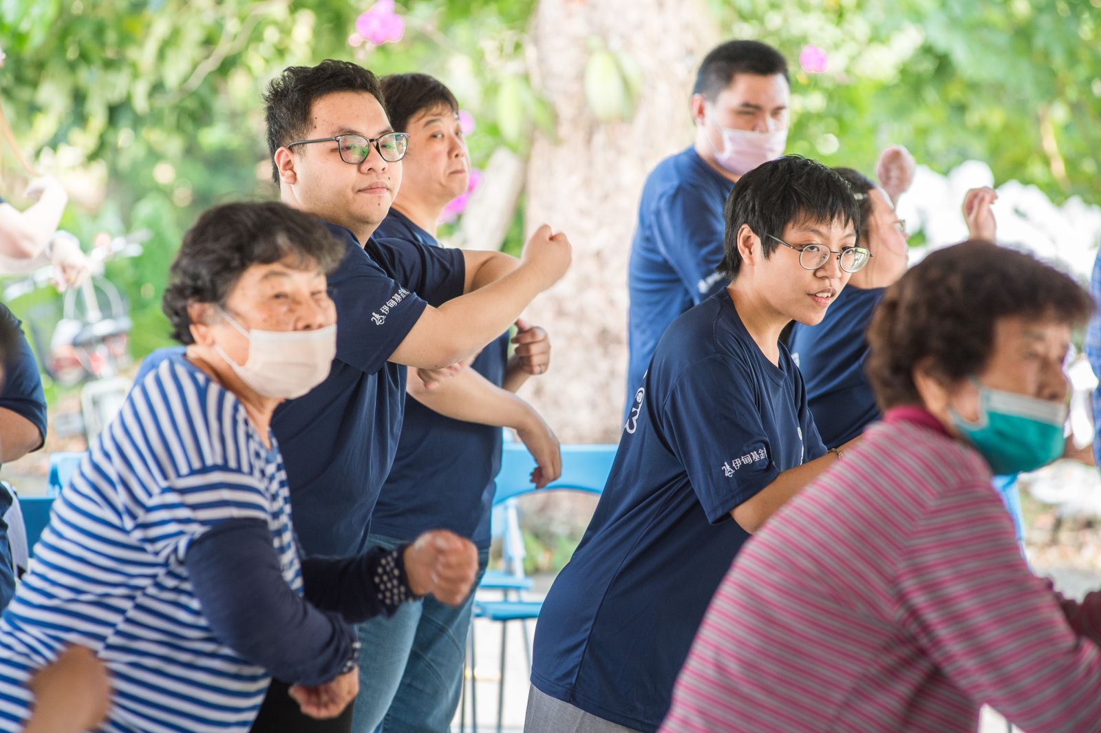 社區適應活動，陪伴長者不孤單；體適能活動則增加學員運動頻率更健康