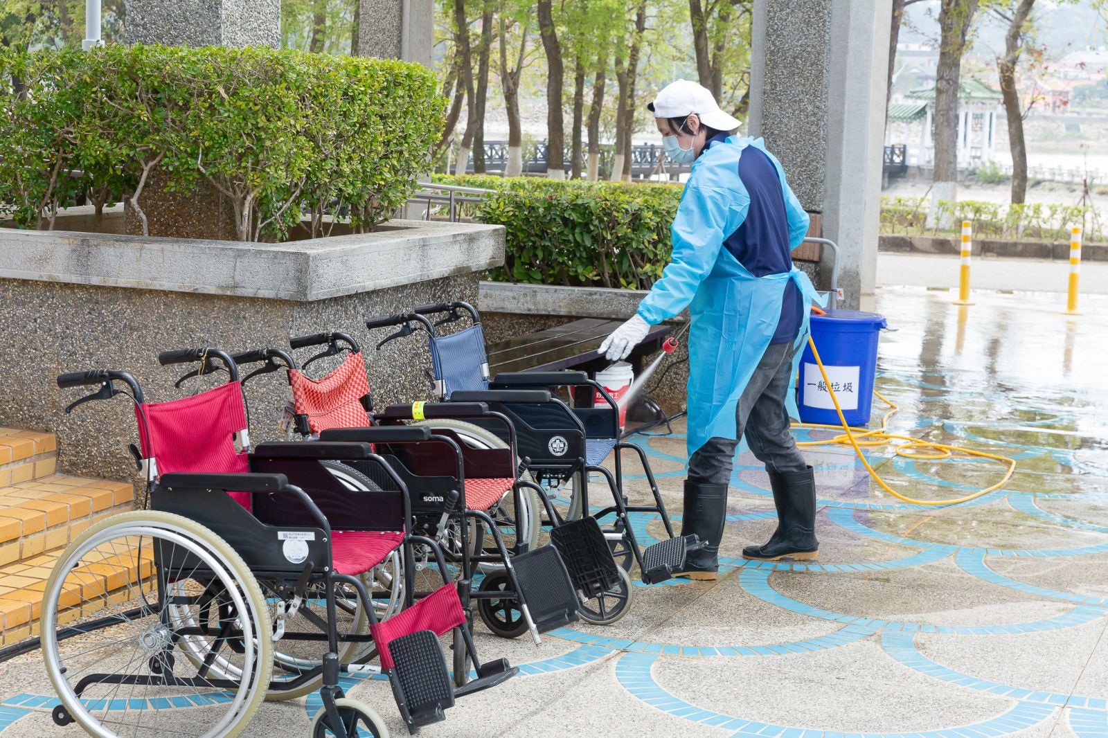 人人都可能需要使用輔具，清潔及維修不可不注意。