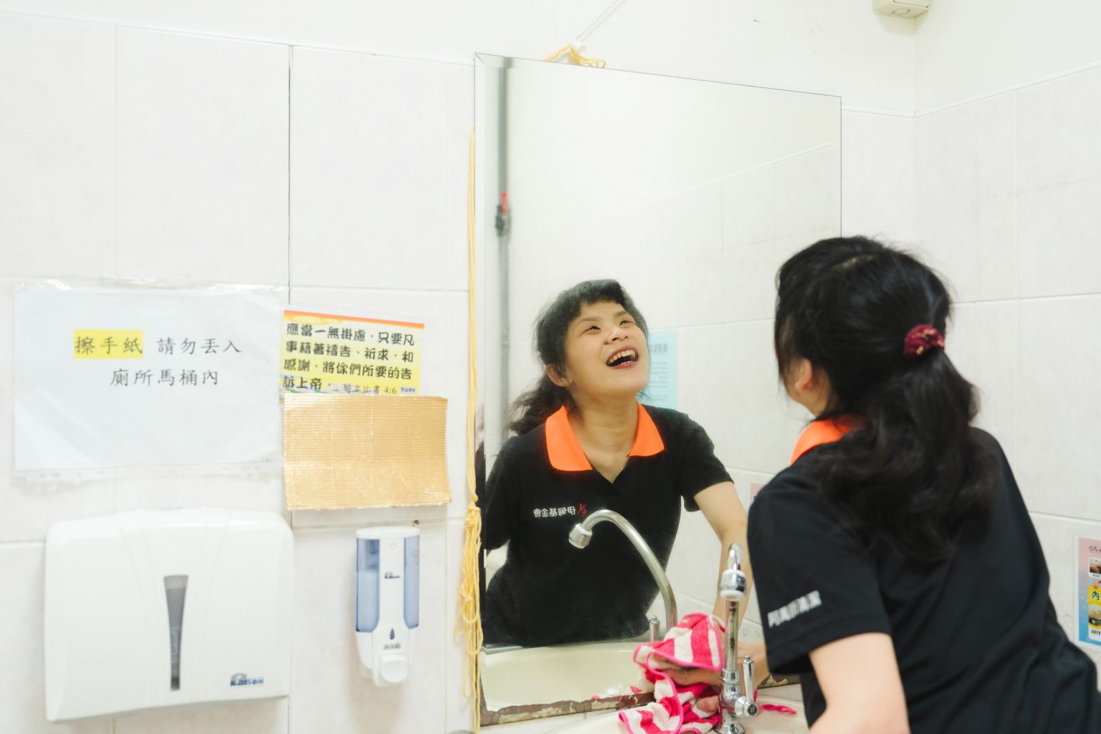 伊甸希望成為障礙者後盾，在人生的漫漫長路中穩健前行。