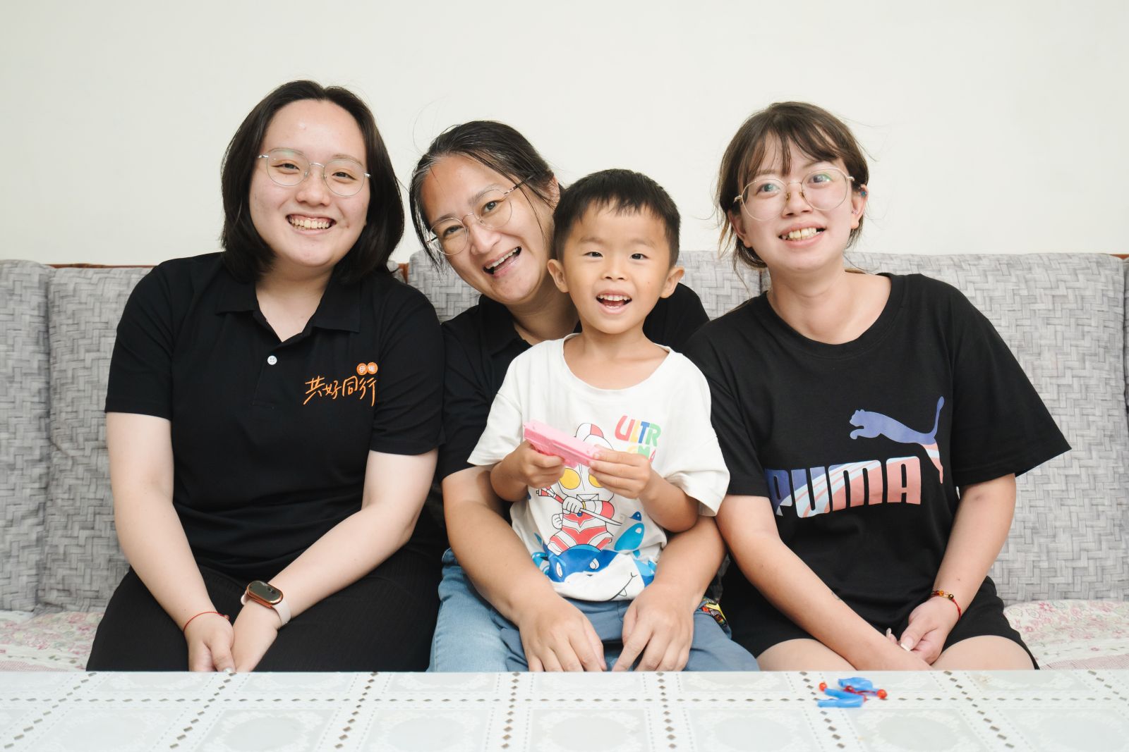 伊甸早療團隊不只提供孩子專業療育訓練，更給予家長支持與賦能，共同成長。